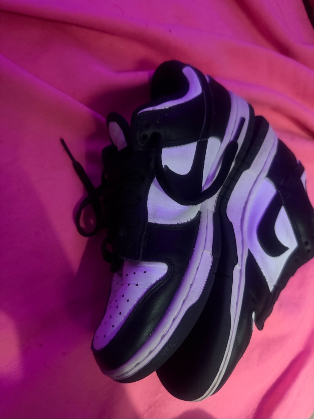Nike Women's Black and White Sneakers
